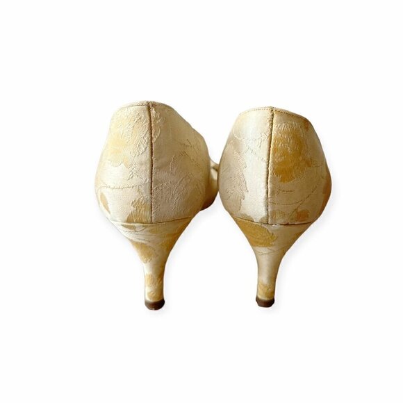 Vintage Brocade/Damask  Ivory Pumps by Sylvia Cristie, Size 7AAA - Picture 8 of 14